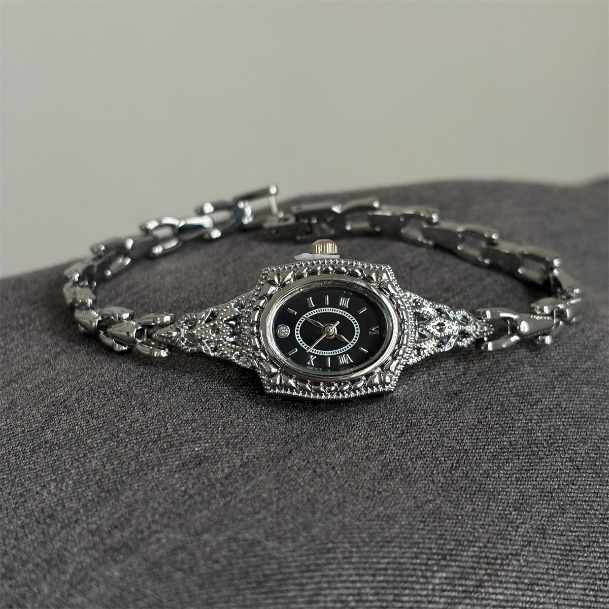 Luxury Watch Grade - Vintage Niche Diamond Inlaid Retro Luxe
